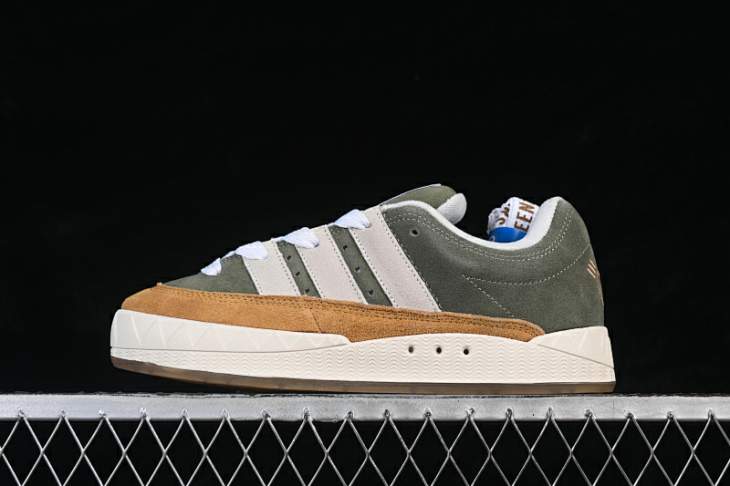 Picture of Adidas Adimatic _SKUfw22378407880162694fw